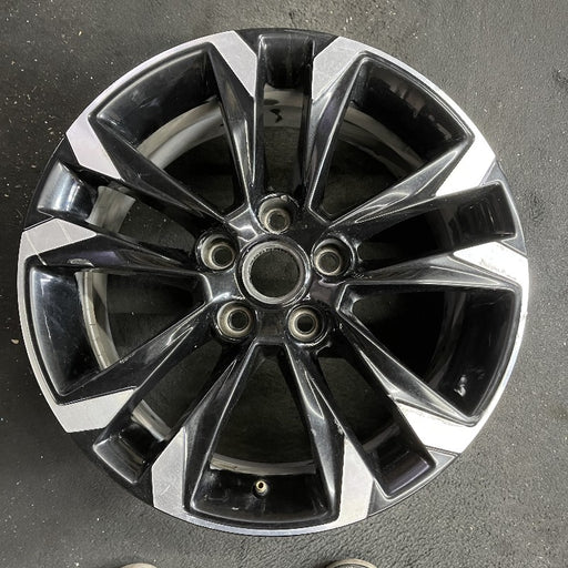 17" TRAILBLAZER 21-23 17x7.5 5 double spoke gloss black opt Q6V Original OEM - Front View