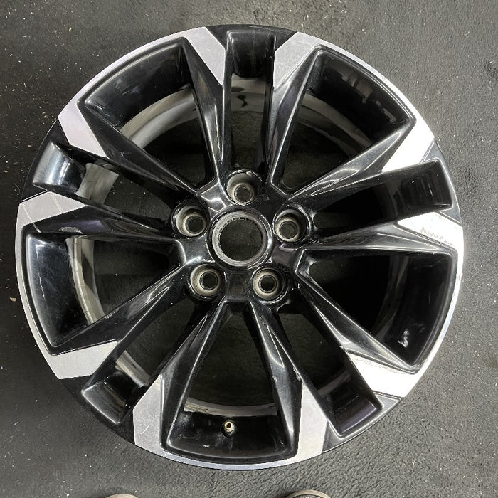 17" TRAILBLAZER 21-23 17x7.5 5 double spoke gloss black opt Q6V Original OEM - Front View