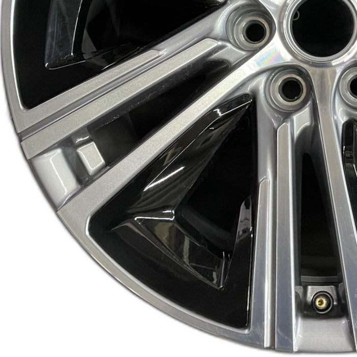 20" LYRIQ 23 20x9 opt NZN Original OEM Wheel Rim - Back View