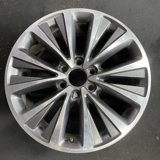20" NAVIGATOR 15-17 20x8.5 , , machined face Original OEM Wheel Rim - Angle View