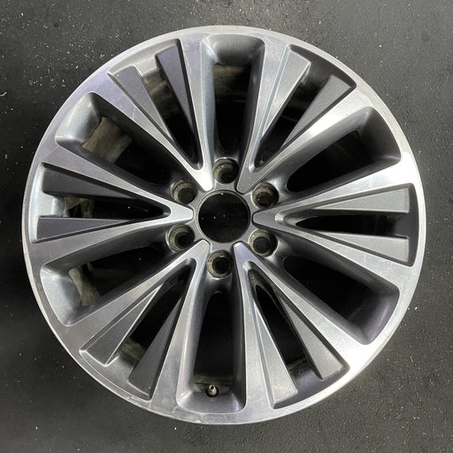20" NAVIGATOR 15-17 20x8.5 , , machined face Original OEM Wheel Rim - Angle View