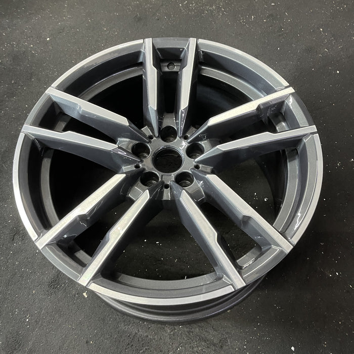 20" X3M 20-24 20x10, Original OEM Wheel Rim - Close-Up Detail