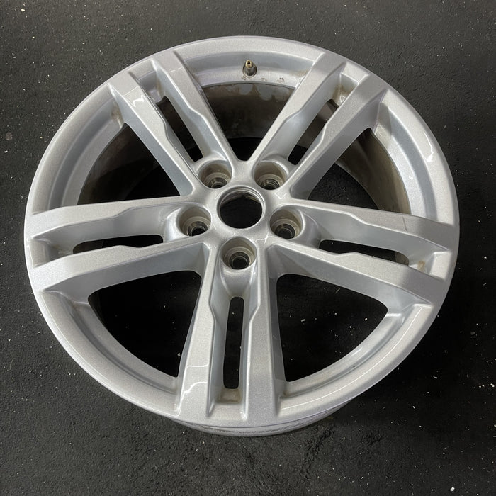 18" EXPLORER 20-24 18x7.5, Original OEM Wheel Rim - Close-Up Detail