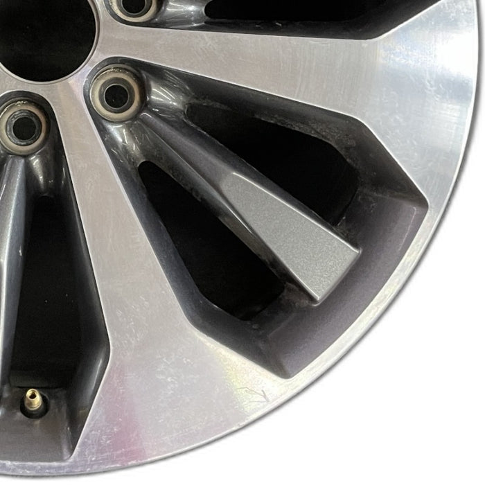 20" FORD F150 PICKUP 17 20x8.5 12 spoke machined face flash gray pockets - Close-Up Detail