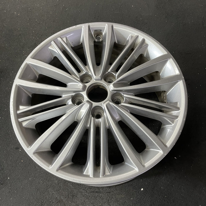 17" KONA 18-21 17x7 Original OEM Wheel Rim - Close-Up Detail
