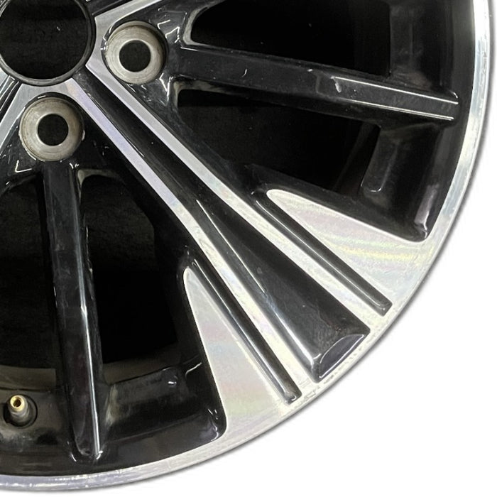 18" ECLIPSE CROSS 18-20 18x7 2-te Original OEM Wheel Rim - Close-Up Detail