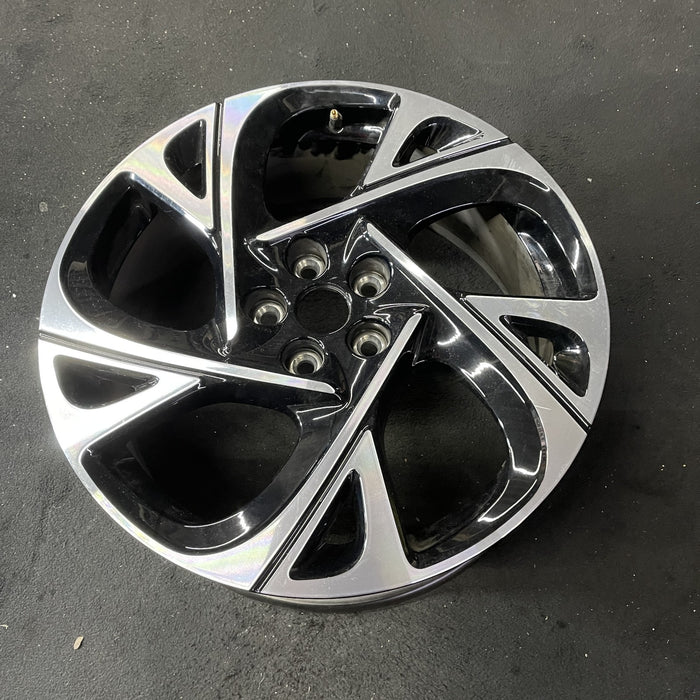 20" NAUTILUS 24 20x8 Original OEM Wheel Rim - Close-Up Detail