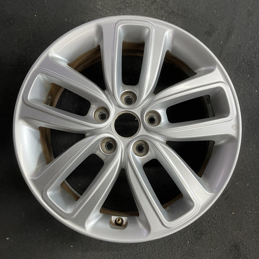 17" SOUL 17-19 gasoline model, 17x6.5 Original OEM Wheel Rim - Angle View