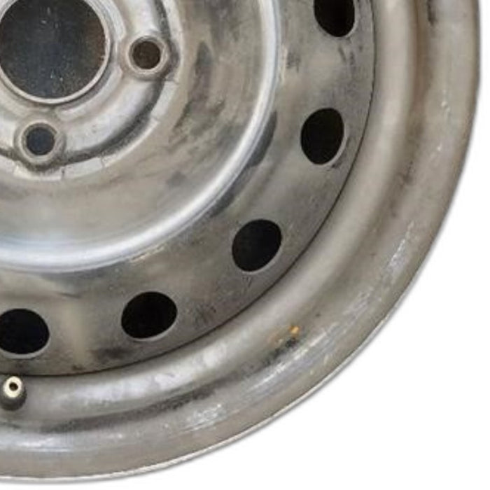 15" CIVIC 01-03 15x6, steel Original OEM Wheel Rim - Close-Up Detail
