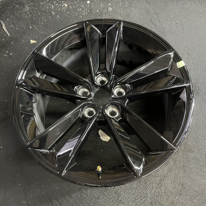 18" MUSTANG 24 18x8.5, Original OEM Wheel Rim - Side Profile