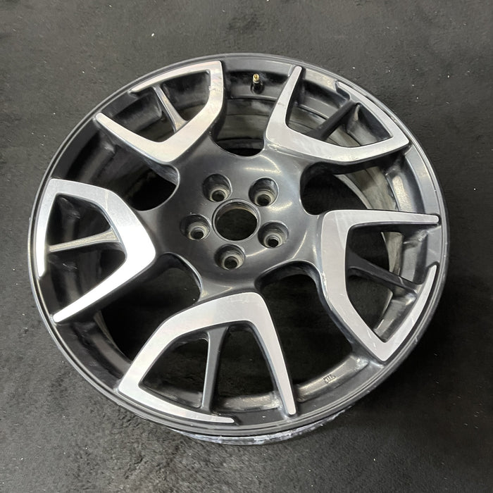 18" XV CROSSTREK 19-20 18x7 , w/machined face, plug-in hybrid Original OEM - Close-Up Detail