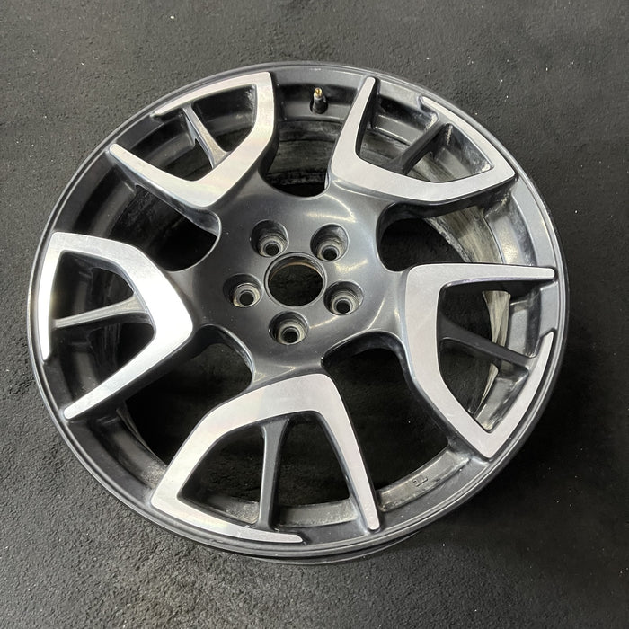 18" XV CROSSTREK 19-20 18x7 , w/machined face, plug-in hybrid Original OEM - Close-Up Detail