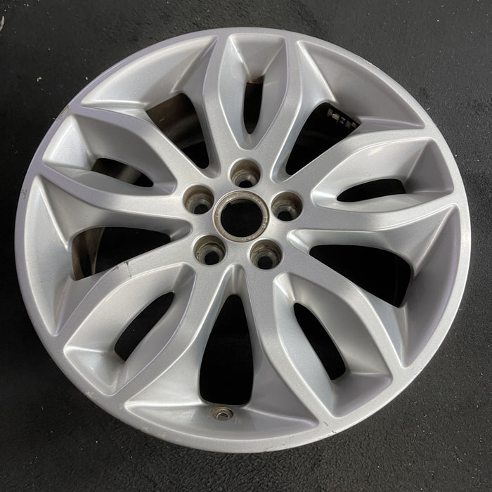 18" LR2 11-15 18x8 , Original OEM Wheel Rim - Side Profile