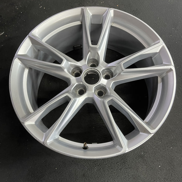 20" CAMARO 19-24 20x8.5, 5 split spoke, silver Original OEM Wheel Rim - Side Profile