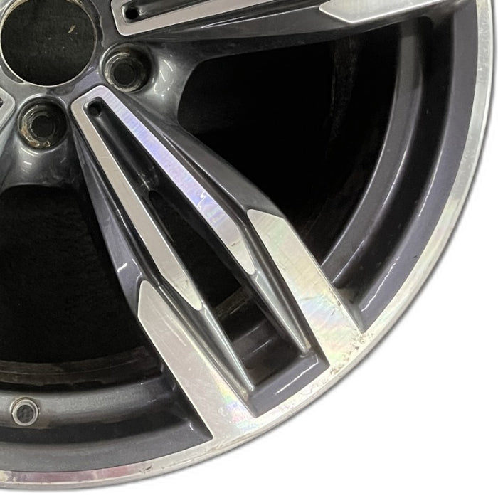 20" BMW M6 12-17 20x10.5 alloy rear 5 double spoke wide opening in spoke - Close-Up Detail