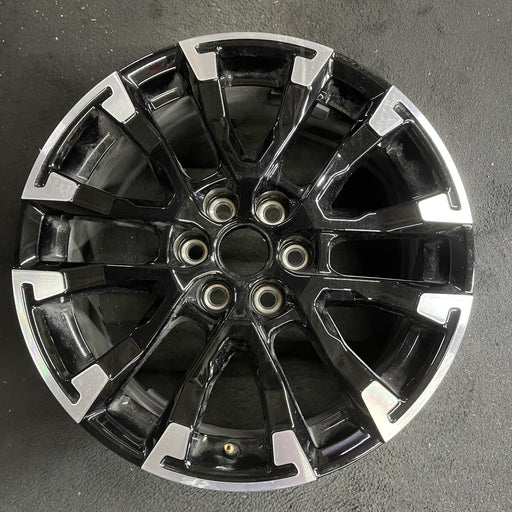 18" TRAVERSE 24 , 18x7.5, gloss black Original OEM Wheel Rim - Angle View