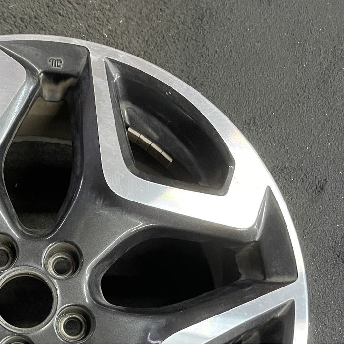 18" XV CROSSTREK 18 18x7 alloy w/machined face Limited dark gray Original OEM - Close-Up Detail