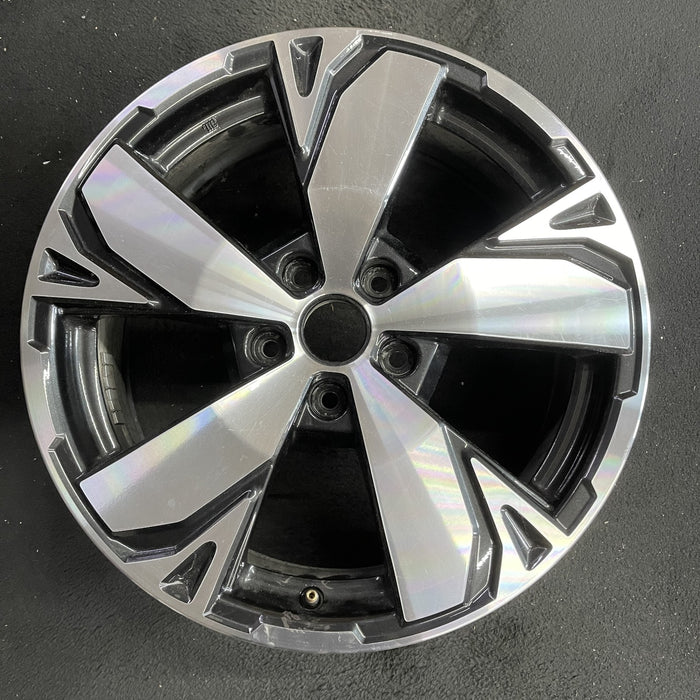 18" FORESTER 19 18x7 , w/machined face, 5 spoke Original OEM Wheel Rim - Angle View