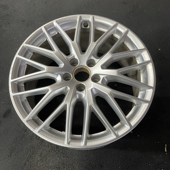 19" AUDI A6 16-18 19x8.5 , 10 spoke, Y spoke design Original OEM Wheel Rim - Close-Up Detail