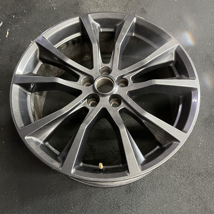 20" EXPLORER 17-19 20x8.5, , 10 spoke, , dark gray Original OEM Wheel Rim - Side Profile