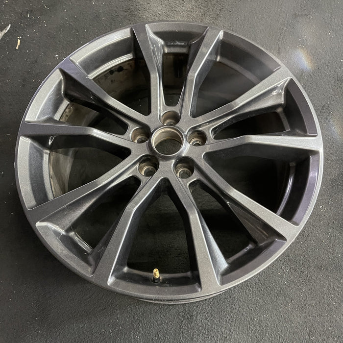 20" EXPLORER 17-19 20x8.5, , 10 spoke, , dark gray Original OEM Wheel Rim - Side Profile