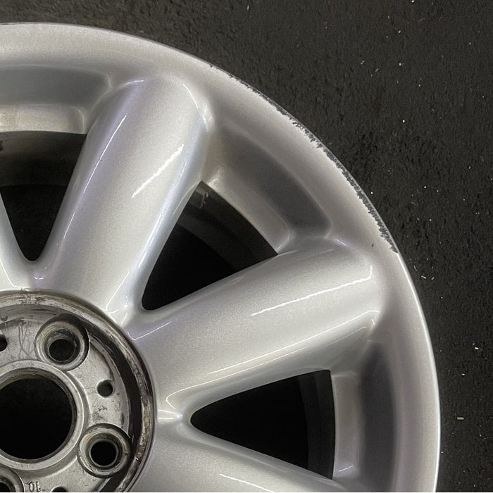 17" CLUBMAN 08-09 17x7 alloy 8 spoke silver covered lug nuts Original OEM Wheel - Close-Up Detail