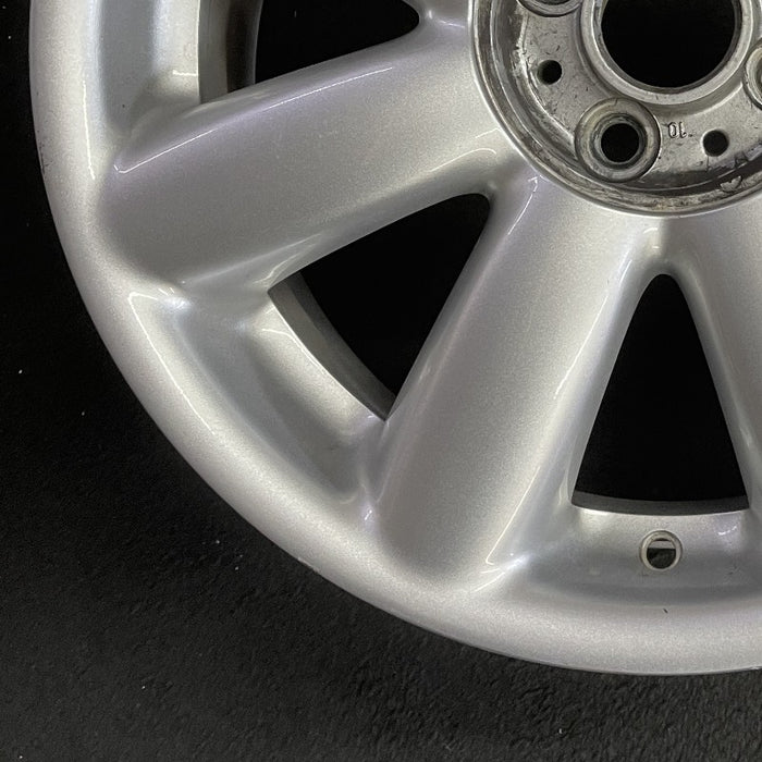 17" CLUBMAN 08-09 17x7 alloy 8 spoke silver covered lug nuts Original OEM Wheel - Additional View