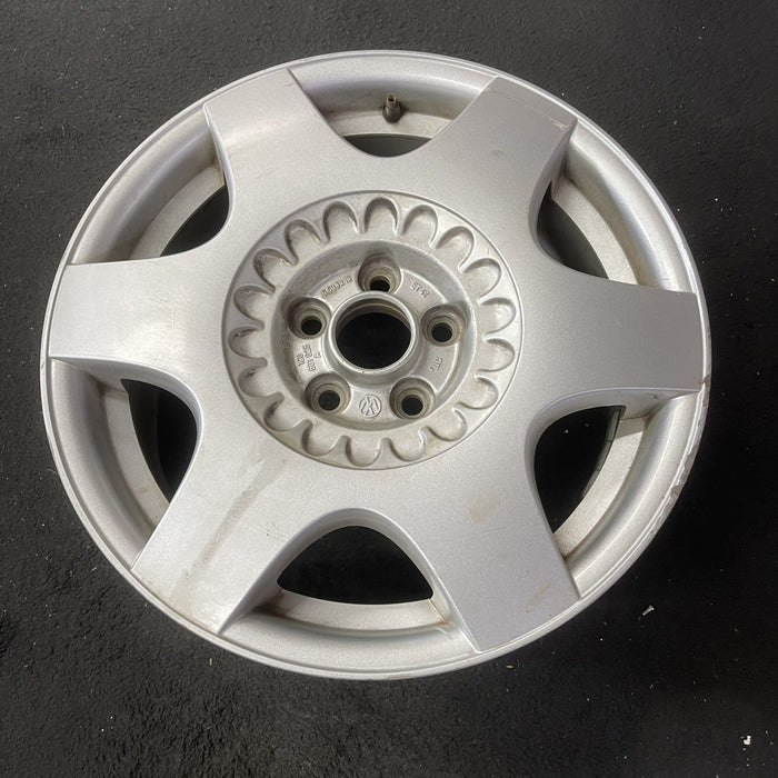 16" BEETLE 02 16x6.5, alloy, 6 straight spoke Original OEM Wheel Rim - Close-Up Detail
