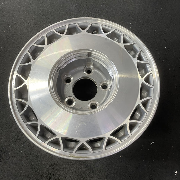 15" FLEETWOOD 93 RWD, 15x7 , web design Original OEM Wheel Rim - Close-Up Detail