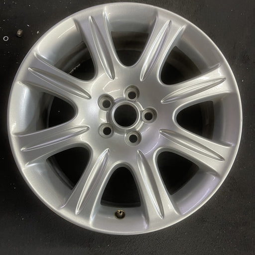 18" XJ 08-09 , 18x8 , 8 spoke Original OEM Wheel Rim - Angle View