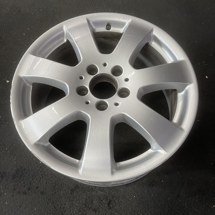 17" MERCEDES ML-CLASS 06-07 164 Type; ML350, 17x7.5 Original OEM Wheel Rim - Close-Up Detail