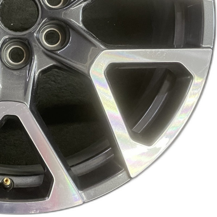 20" BLAZER 23-24 20x8 6 spoke Y spoke dark gray opt Q75 Original OEM Wheel Rim - Close-Up Detail