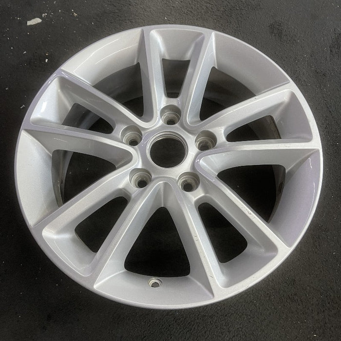 17" CARAVAN 13 17x6.5 aluminum V spoke fully opt WGH Original OEM Wheel Rim - View 7