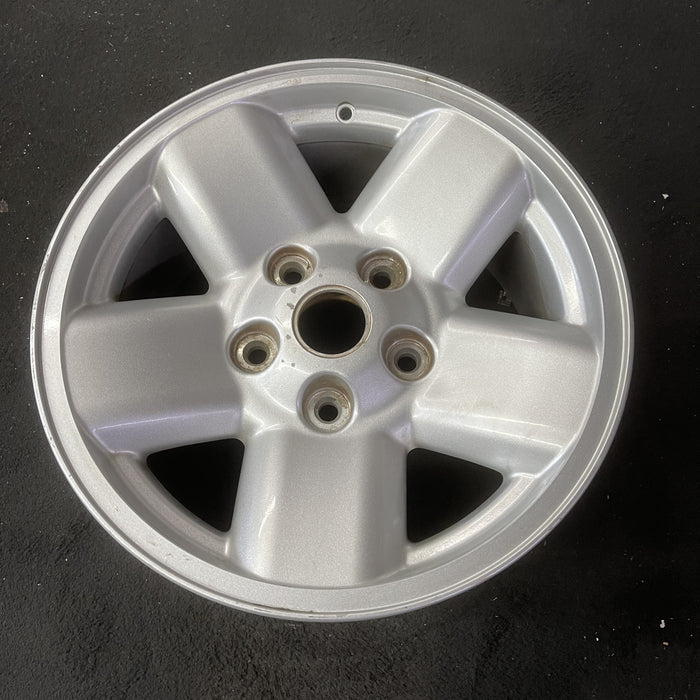 17" DODGE 1500 PICKUP 02 17x8, aluminum, w/o machined center Original OEM Wheel - Close-Up Detail