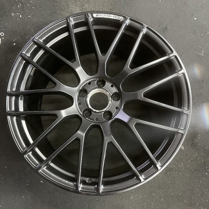 19" MERCEDES C-CLASS 17 205 Type Cv C63 19x10.5 18 spoke 9 Y spokes black with - Front View