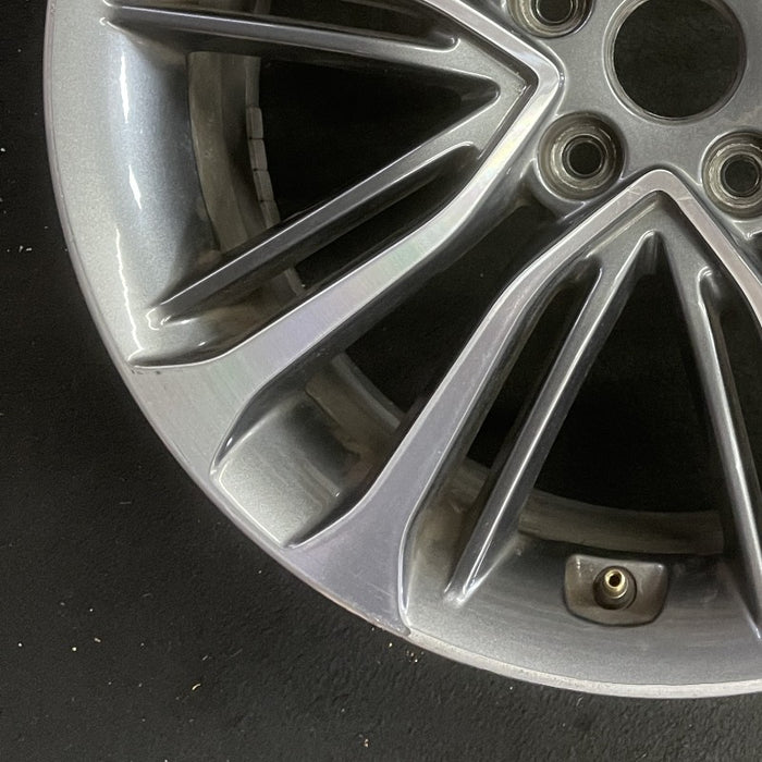 18" VELOSTER 16 18x7.5 w/o body color accents; 20 spoke two te Original OEM - Additional View