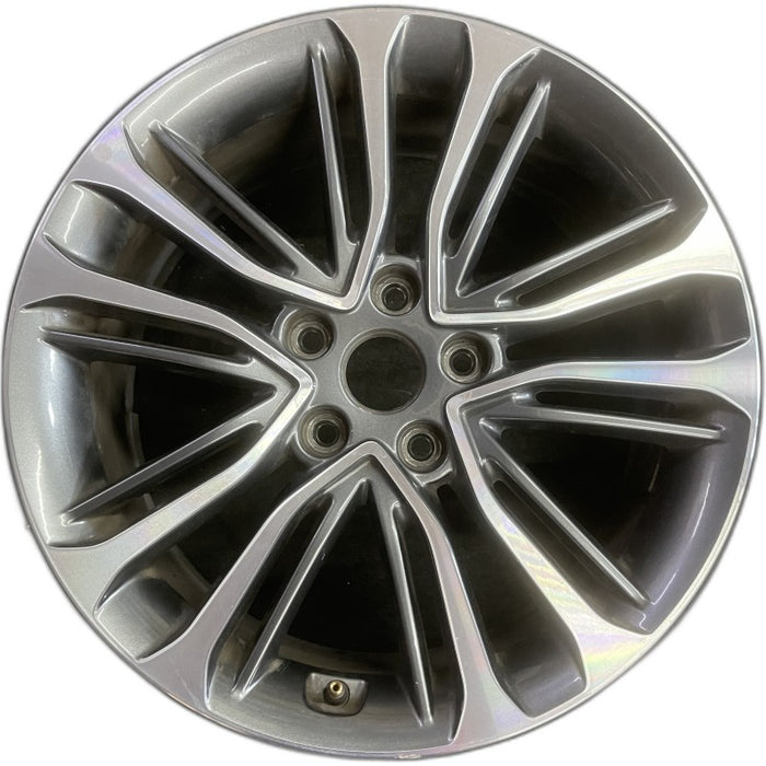 18" VELOSTER 16 18x7.5 w/o body color accents; 20 spoke two te Original OEM - Front View