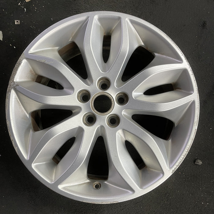 18" LR2 11-15 18x8 , Original OEM Wheel Rim - Angle View