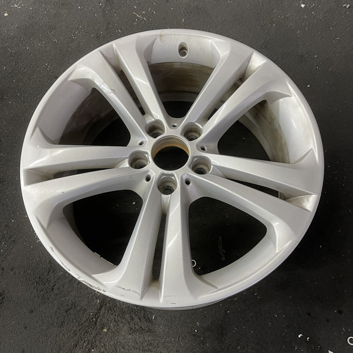 19" BMW 320i 12-13 , 19x8 , 5 spoke, Original OEM Wheel Rim - Close-Up Detail