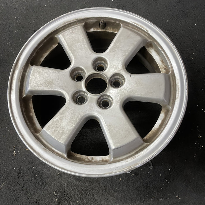 15" PRIUS 04-06 15x6 Original OEM Wheel Rim - Close-Up Detail
