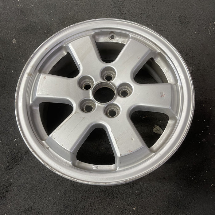 15" PRIUS 04-06 15x6 Original OEM Wheel Rim - Close-Up Detail