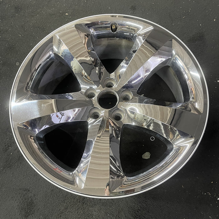 20" CHALLENGER 11-12 20x8, , chrome clad, lug nut centered between spokes - Close-Up Detail