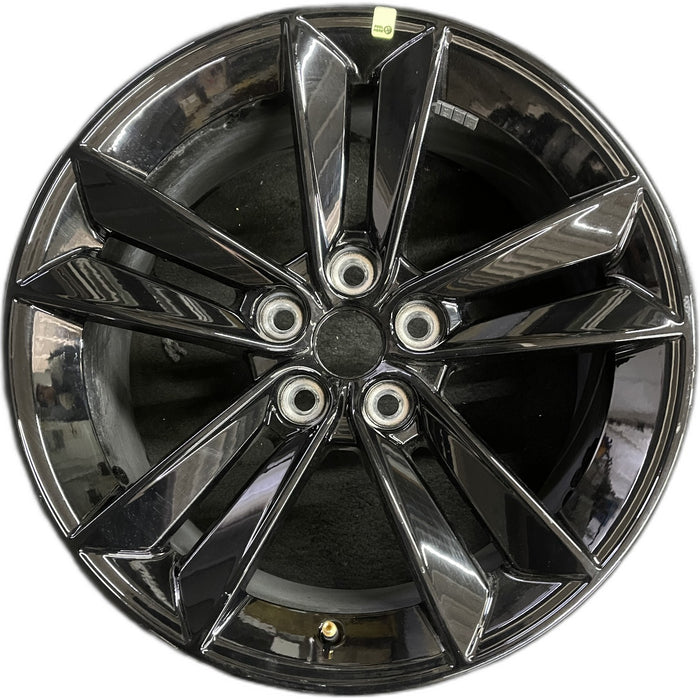 18" MUSTANG 24 18x8.5, Original OEM Wheel Rim - Front View