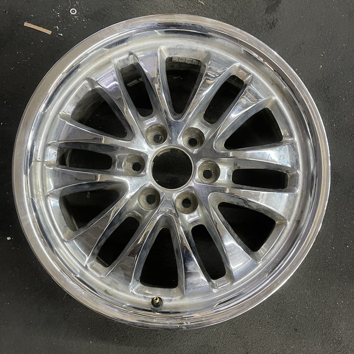 20" AVALANCHE 1500 07-11 20x8.5, 12 spoke, same size spokes Original OEM Wheel - Angle View