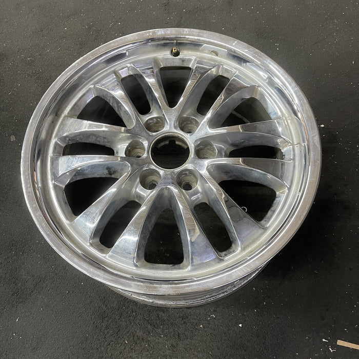 20" AVALANCHE 1500 07-11 20x8.5, 12 spoke, same size spokes Original OEM Wheel - Close-Up Detail