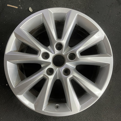 18" TOUAREG 14-15 18x8 , Original OEM Wheel Rim - Angle View