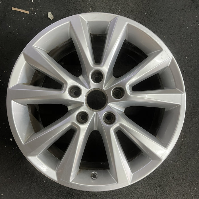 18" TOUAREG 14-15 18x8 , Original OEM Wheel Rim - Angle View