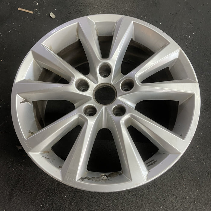 18" TOUAREG 14-15 18x8 , Original OEM Wheel Rim - Side Profile
