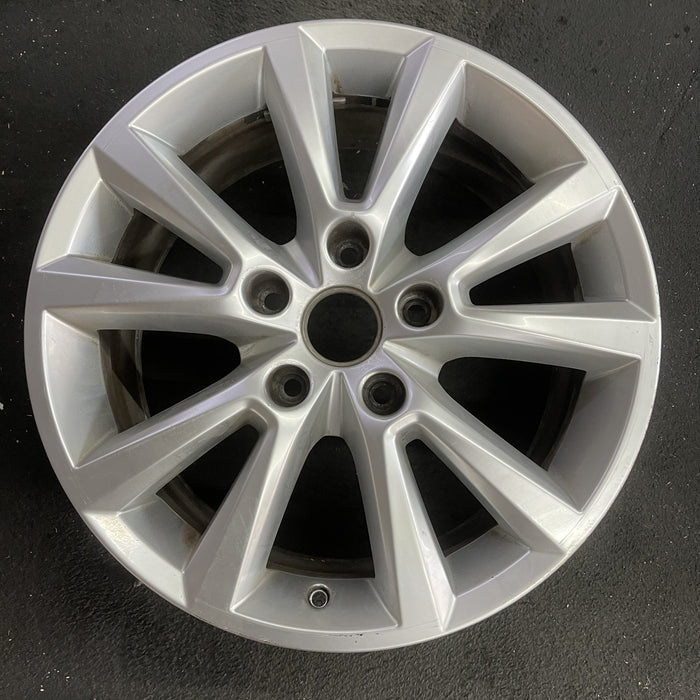 18" TOUAREG 14-15 18x8 , Original OEM Wheel Rim - Angle View