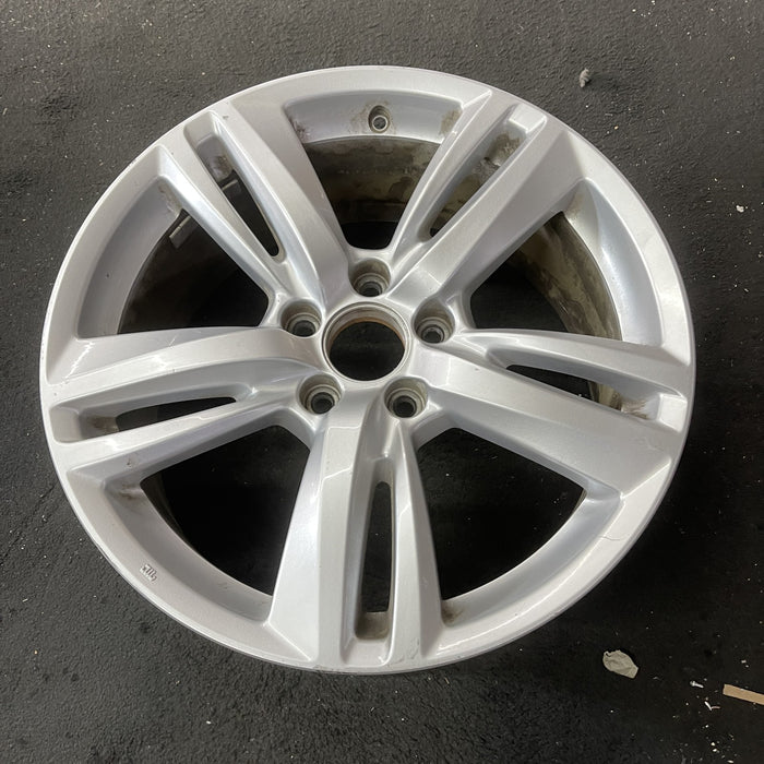 18" RDX 13-15 18x7.5, , thin thick 5 double spoke Original OEM Wheel Rim - Close-Up Detail